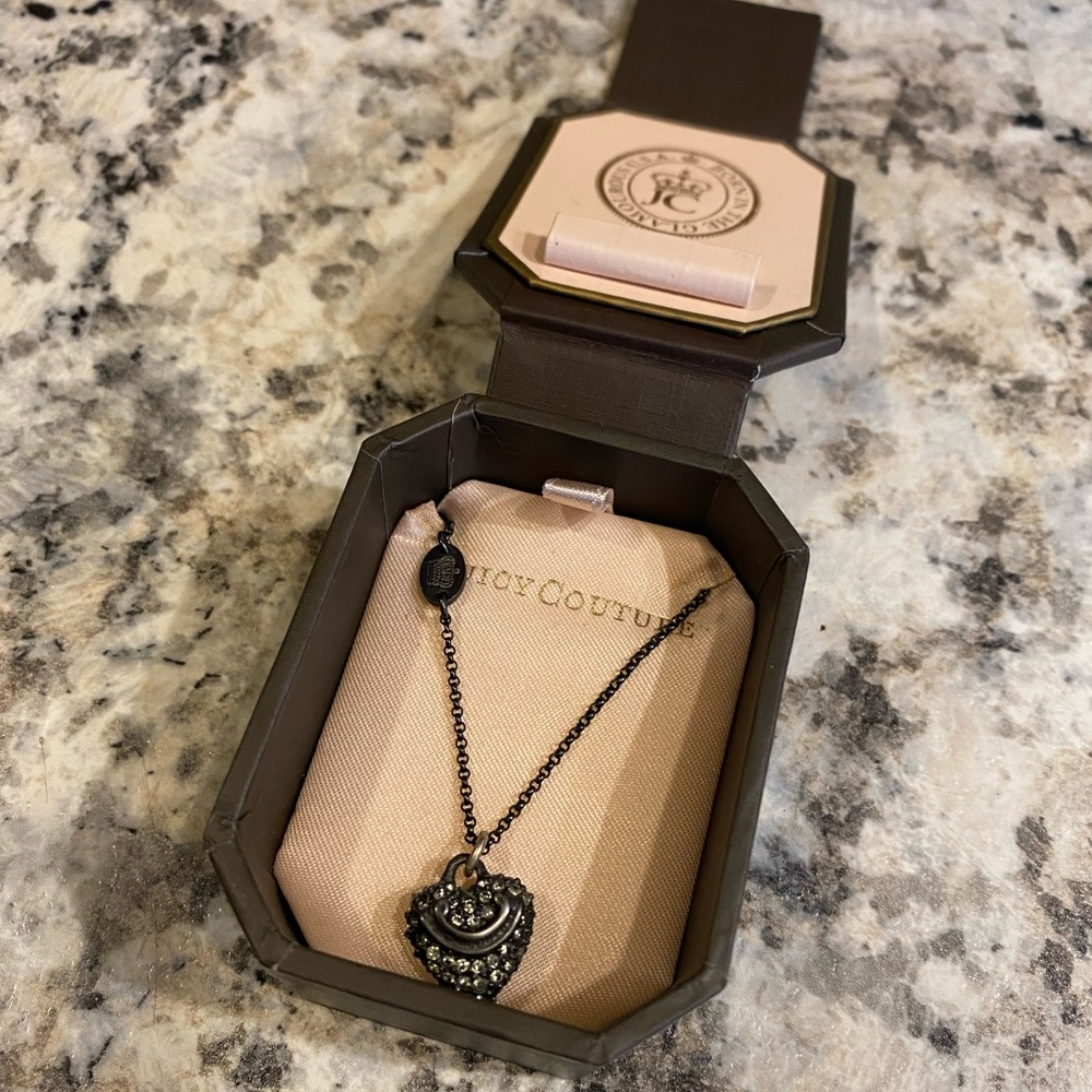 SOLD 🛑 NWT Juicy Couture Necklace Heart Pave